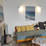 Tas Millstone Seaside House * Marathias (Fokida)