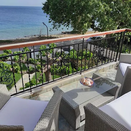 Tas Millstone Seaside House Holiday home