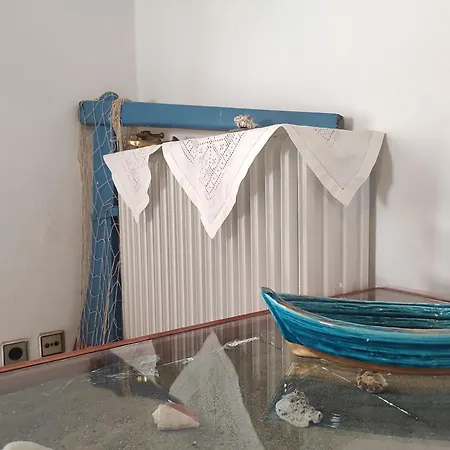 Tas Millstone Seaside House Marathias (Fokida)