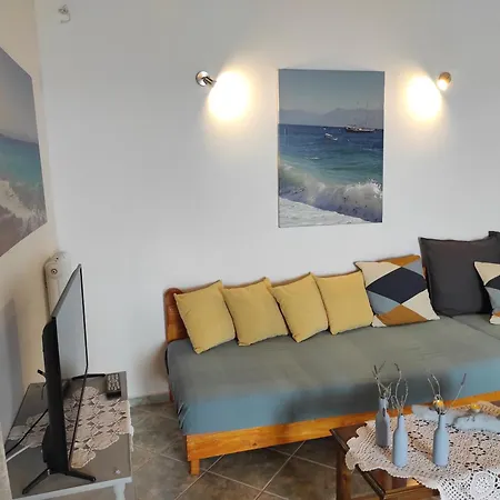 Tas Millstone Seaside House * Marathiász