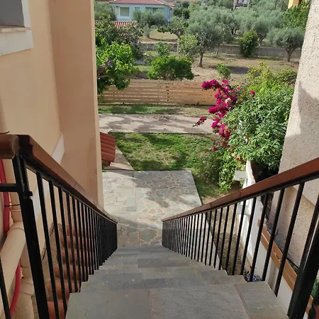 Tas Millstone Seaside House Marathias (Fokida)